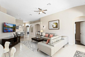 South Facing Pool 4 Bedroom 3 Bath Villa villa
